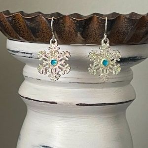 Snowflake earring